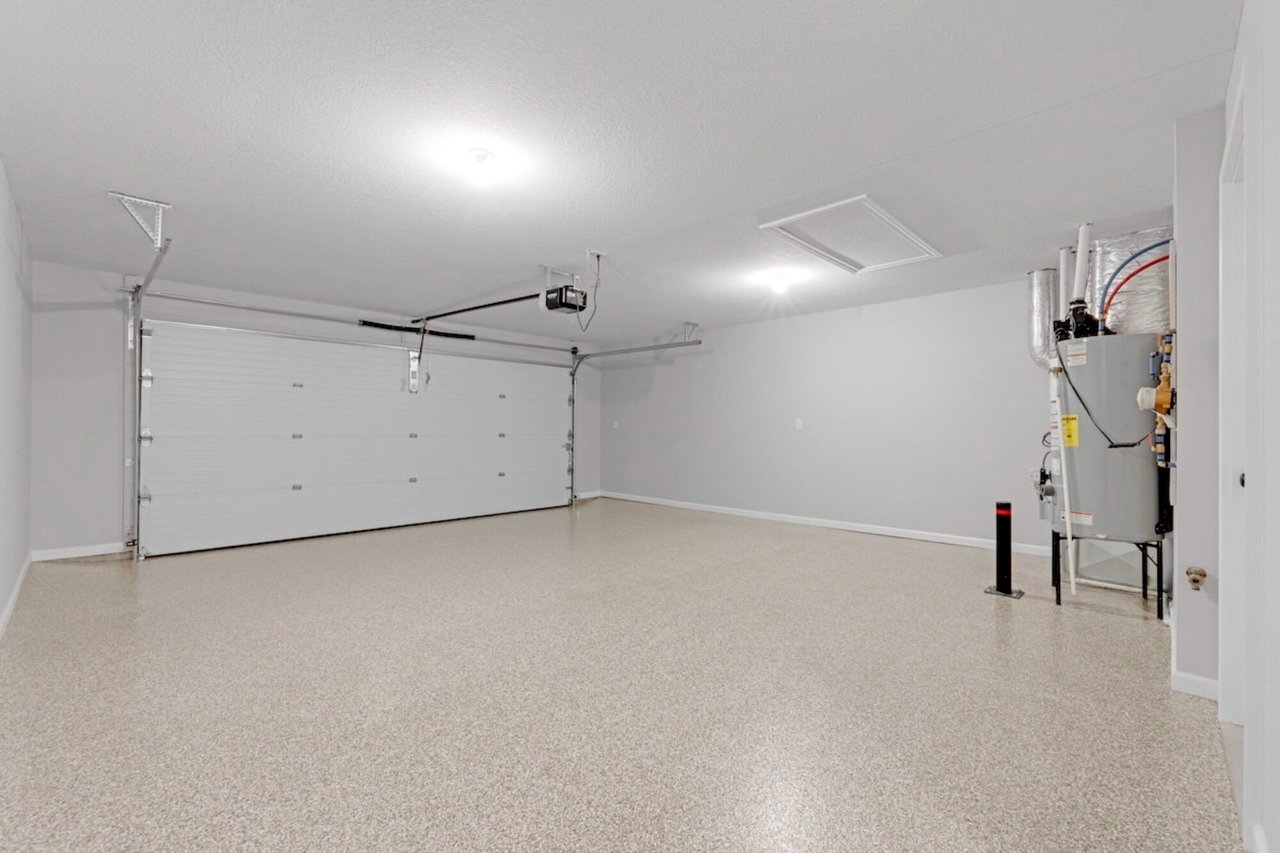 111 Sunset Dr