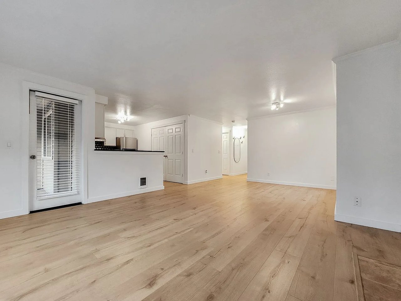 9838 NE 122nd St APT Q201