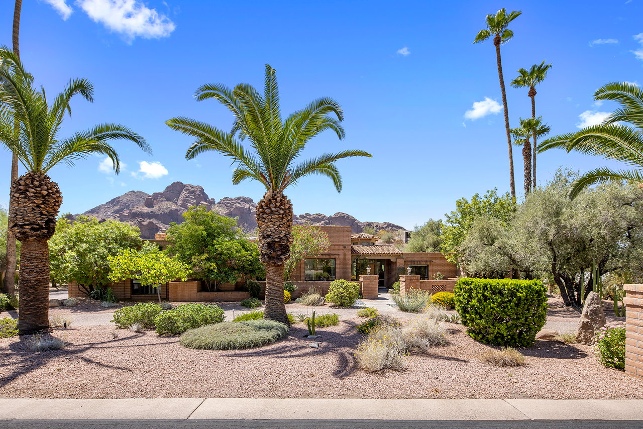 4737 E Valley Vista Lane