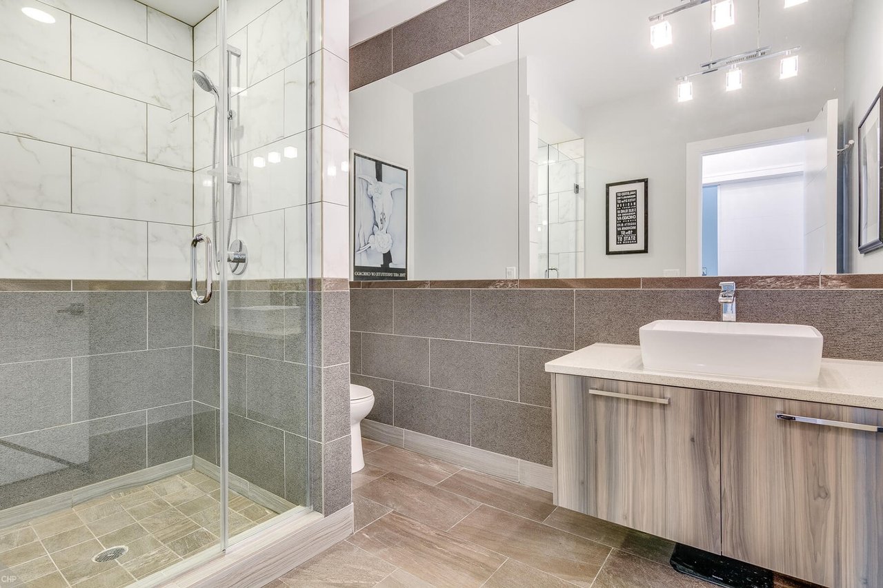Just Listed | 1617 West Grand Avenue #3E for $659,900
