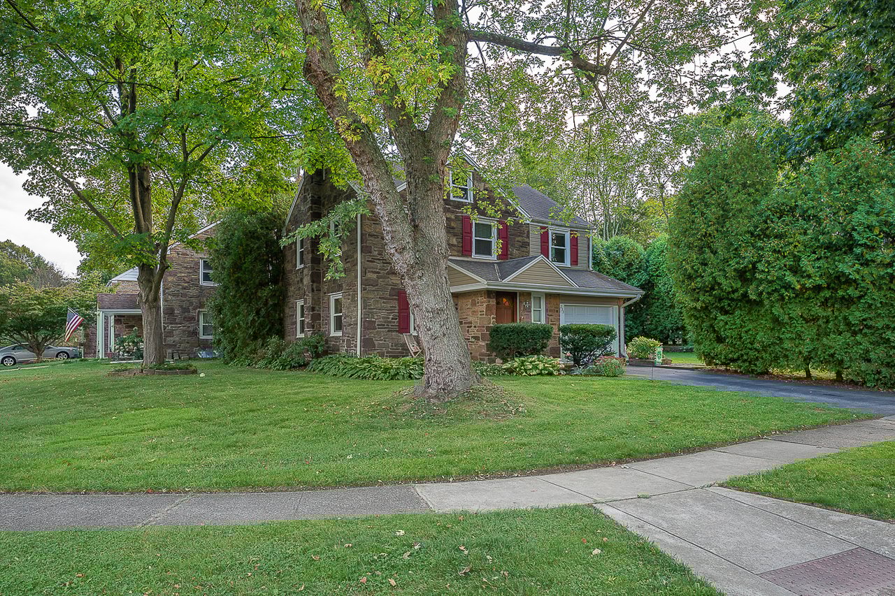 Coveted Coopertown Section of Bryn Mawr