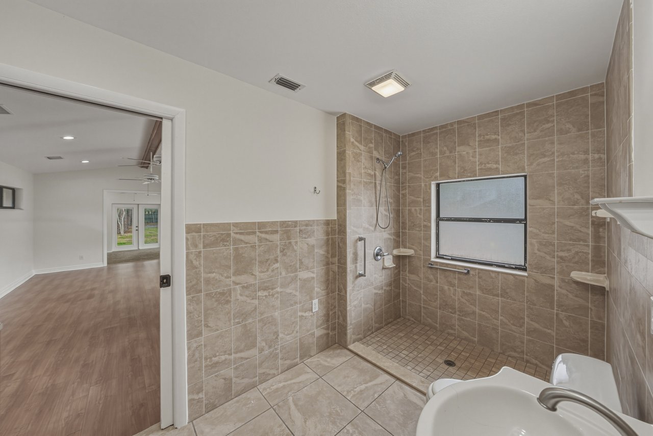 7601 Thunderhead Street