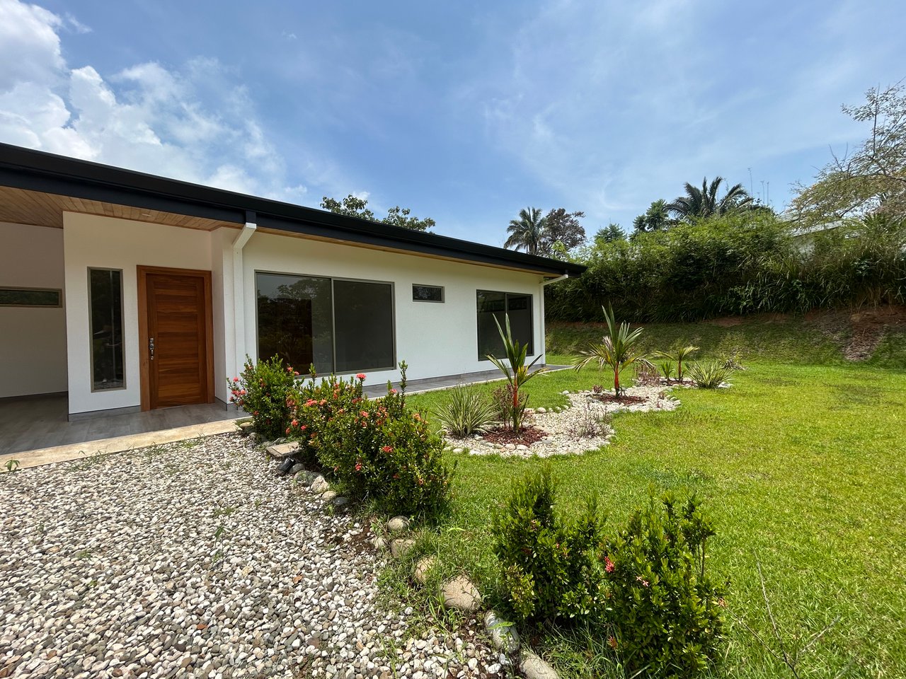 Modern Homes for Sale in Ojochal – El Tucán Paradise | Gated Community Costa Rica
