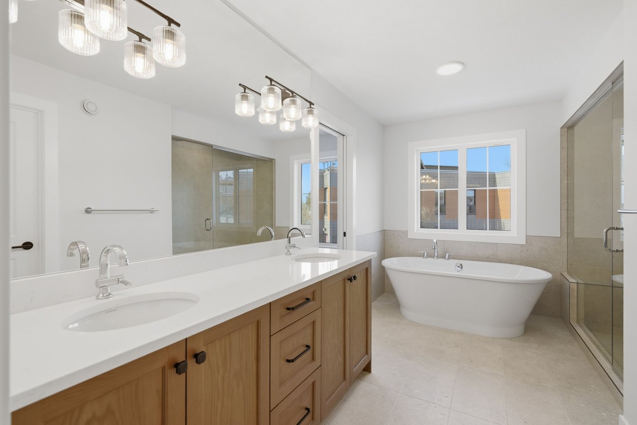 378 Bessborough Drive SW