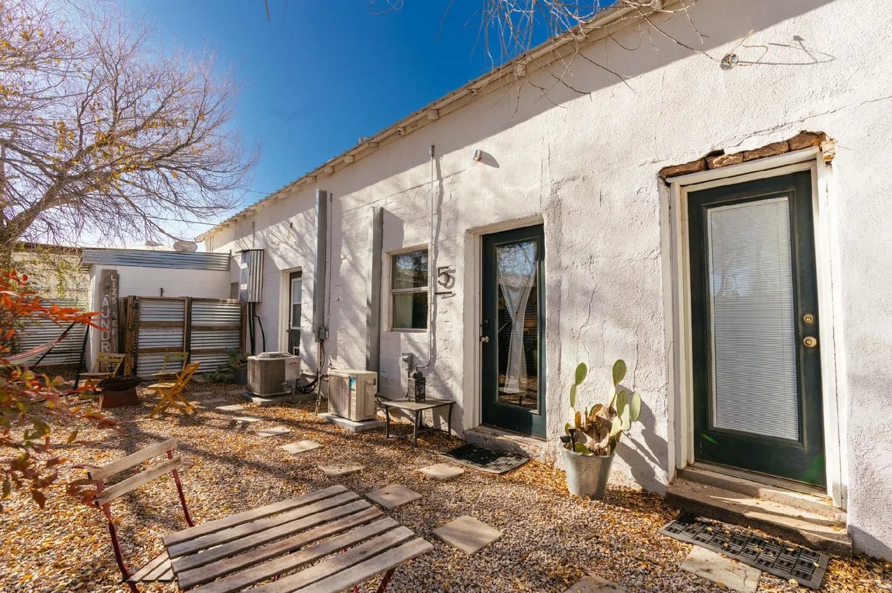200 E San Antonio St