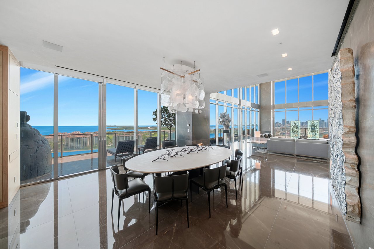 Apogee Penthouse