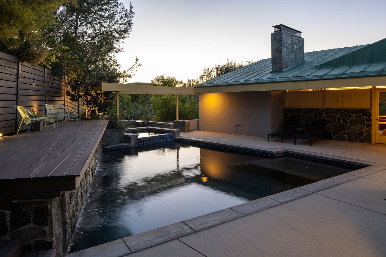 The Van Dekker House, Master architect R. M. Schindler