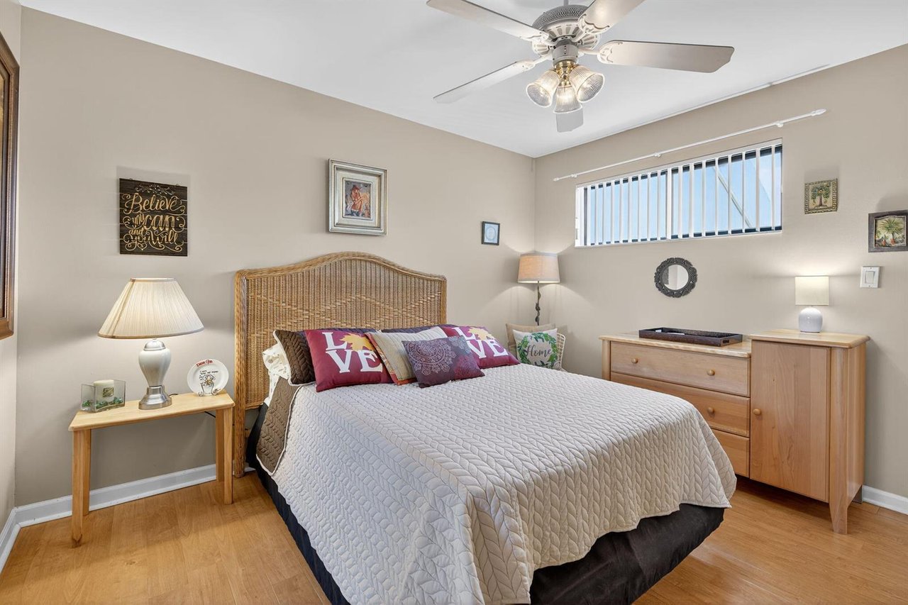 1605 S US Highway 1 Apt 8E