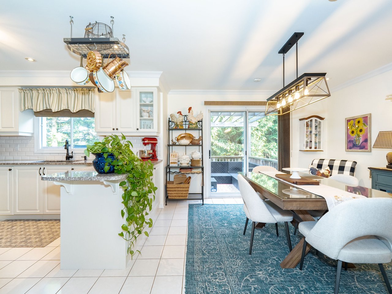 43 Summitcrest Drive