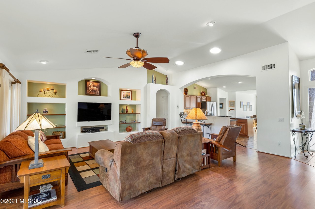 39604 S Sand Crest Dr