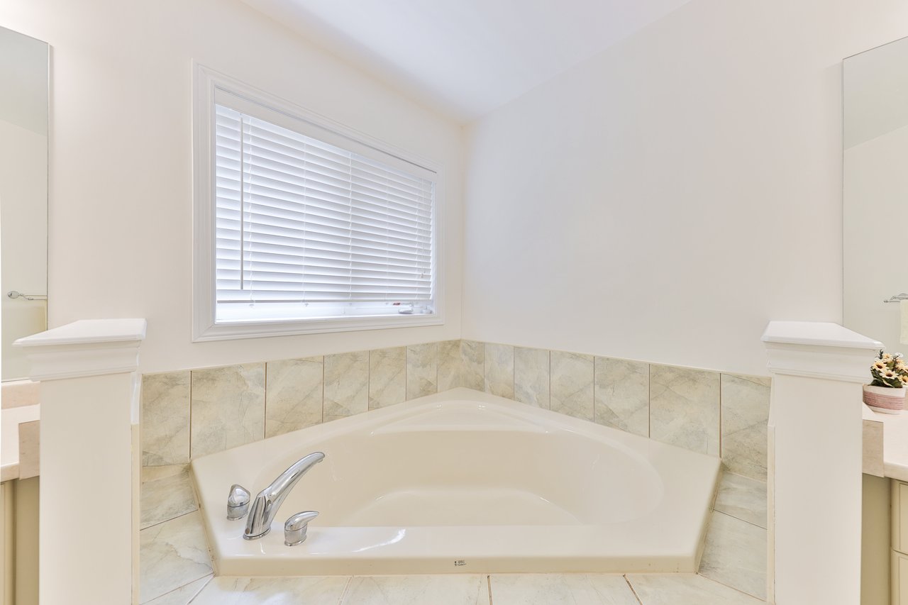 317 Nautical Boulevard, Oakville