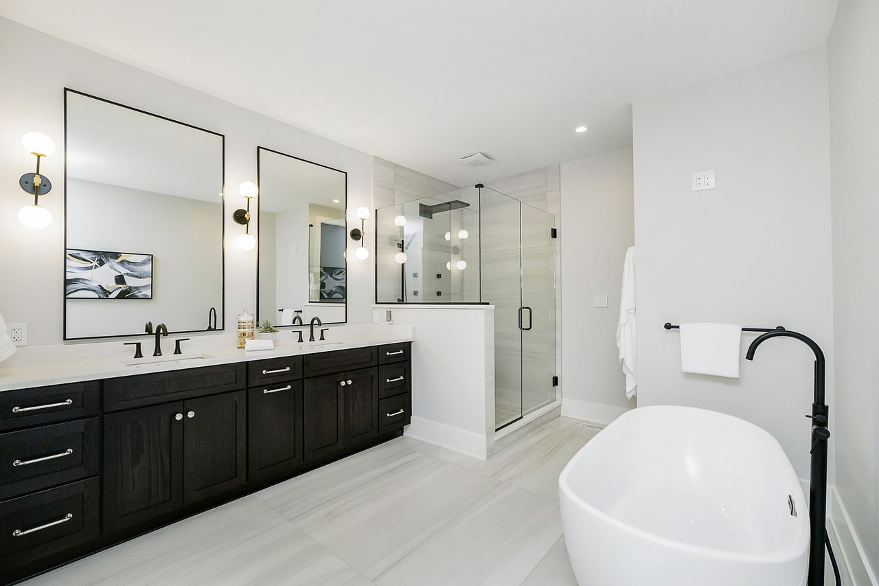 1255 W 161st Street