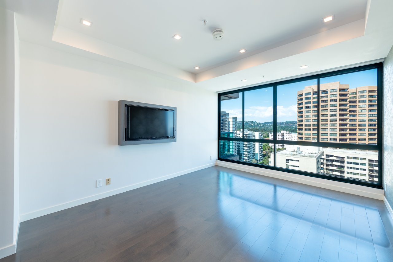 10490 Wilshire Blvd #1705