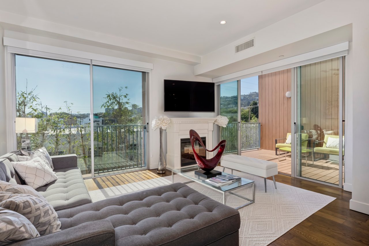 855 N Croft Ave Unit: 306, West Hollywood