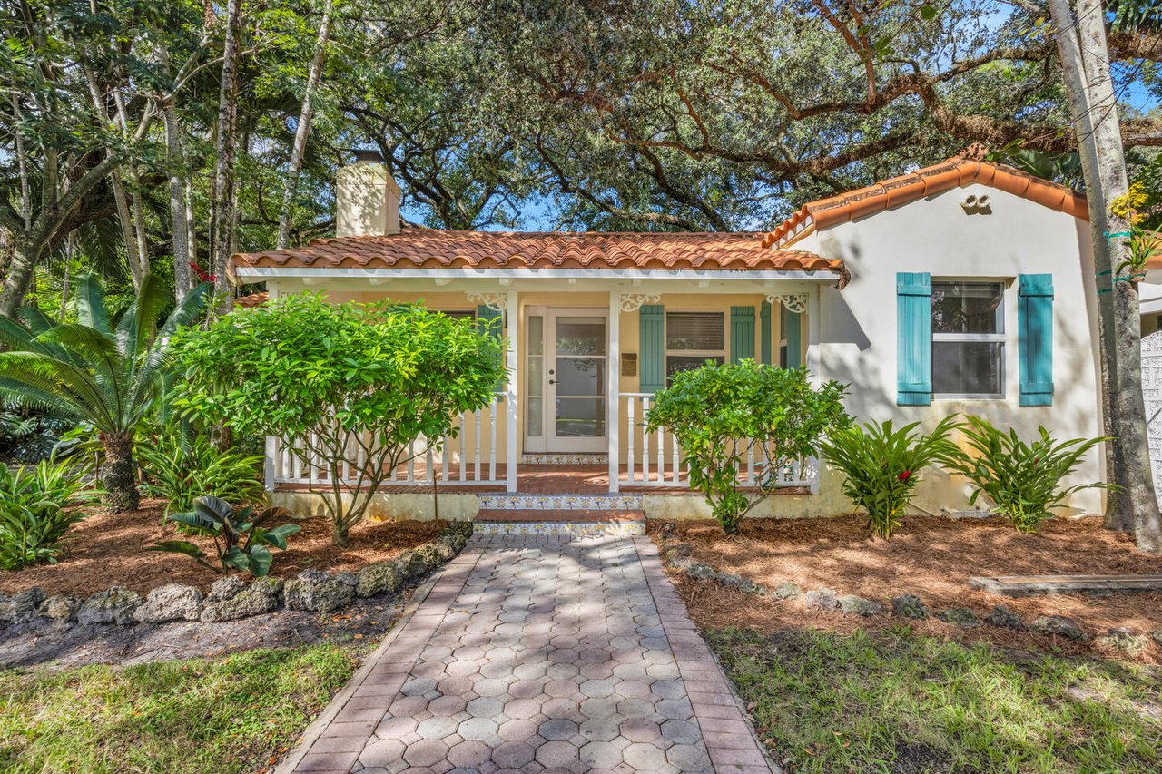The Oak Haven - The Perfect Coral Gables Home