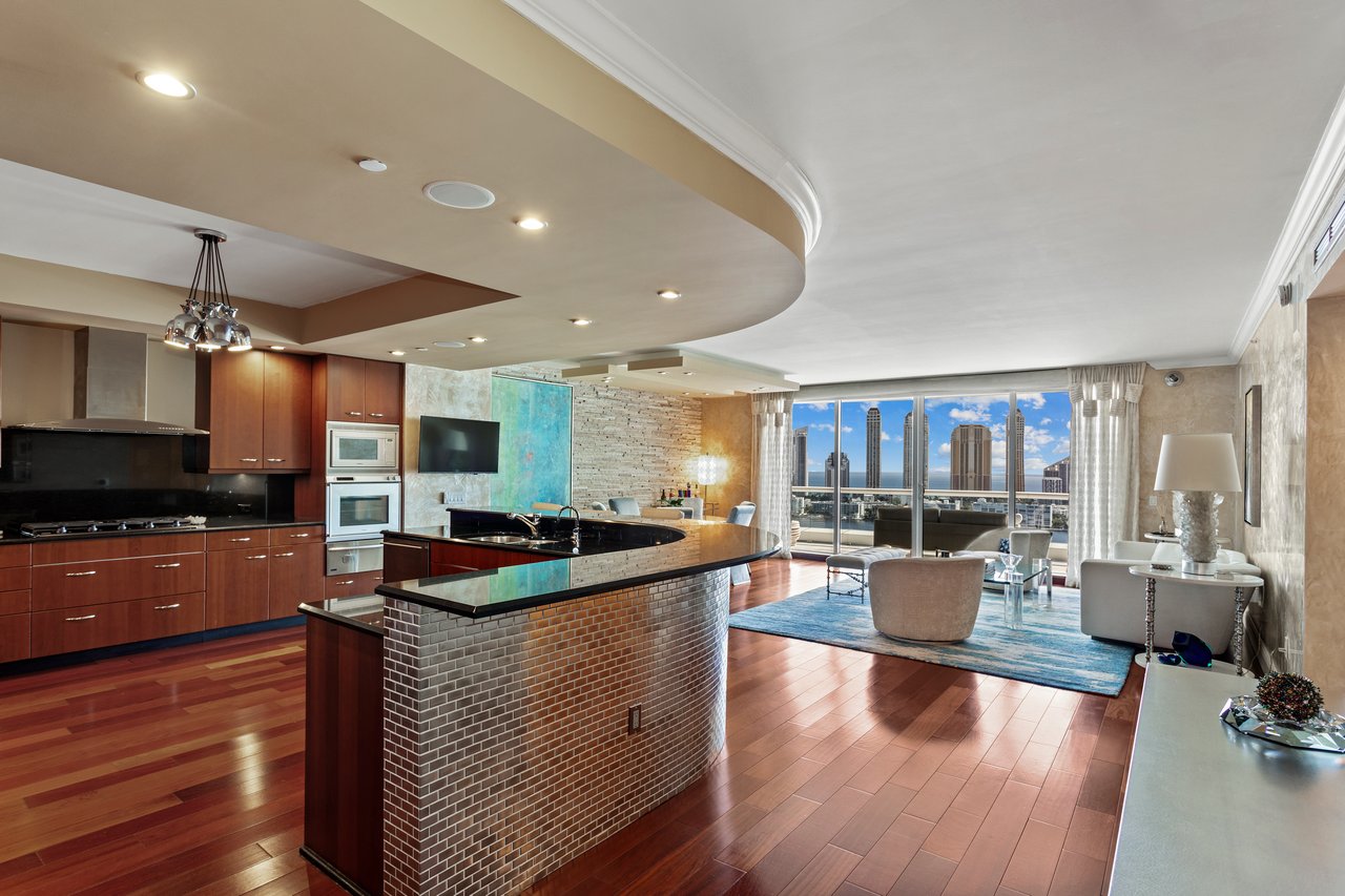 6000 Island Blvd # 2507