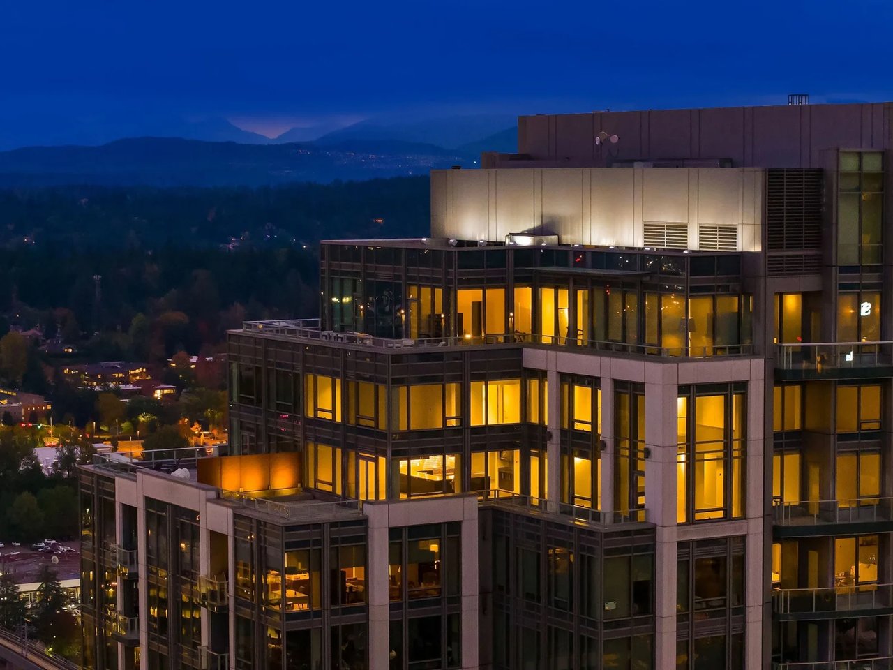 688 110th Ave NE #N3103