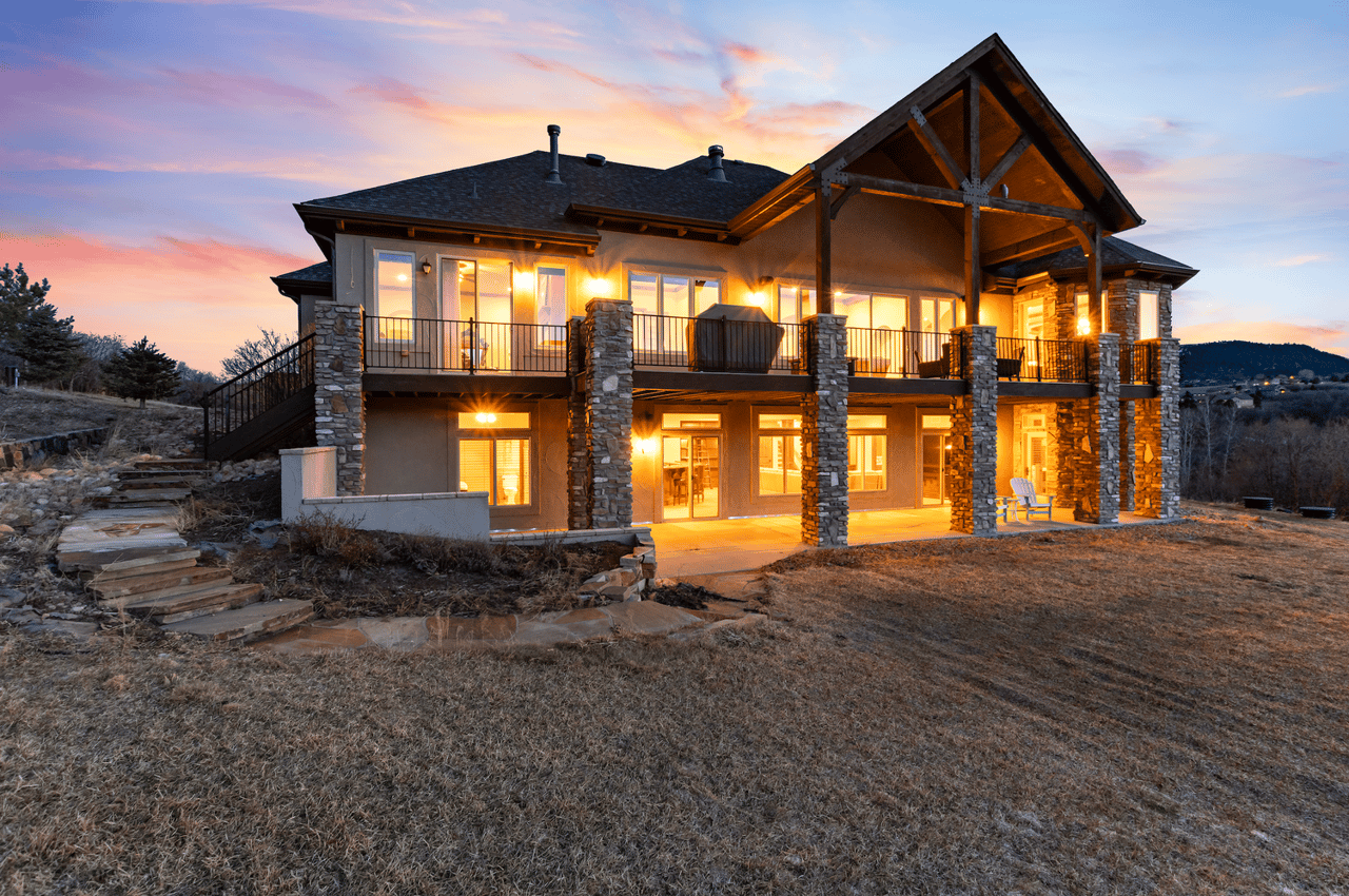Welcome to Keene Ranch: Luxury Retreat with Views