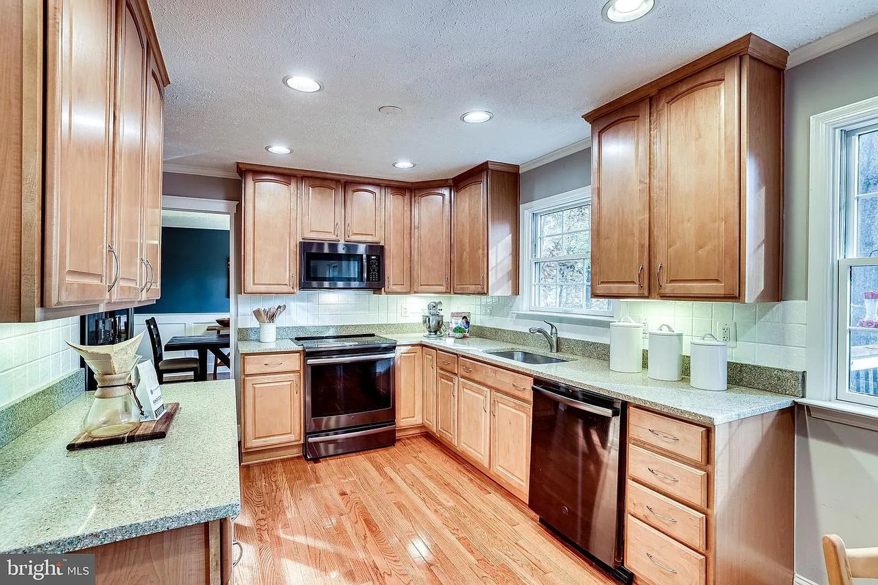 1868 Post Oak Trl