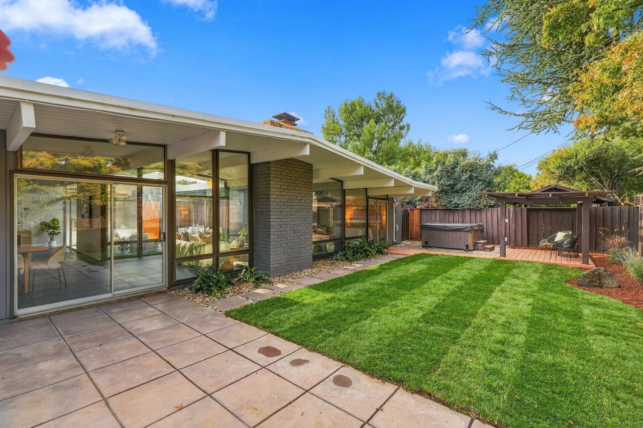 2418 Fairglen DR