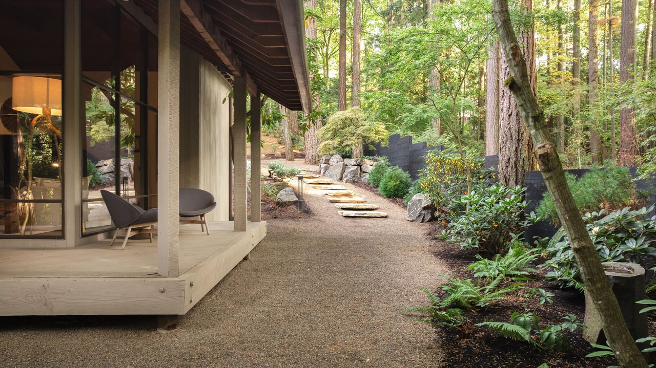 Architect Saul Zaik Designed Northwest Regional Modern Masterpiece 