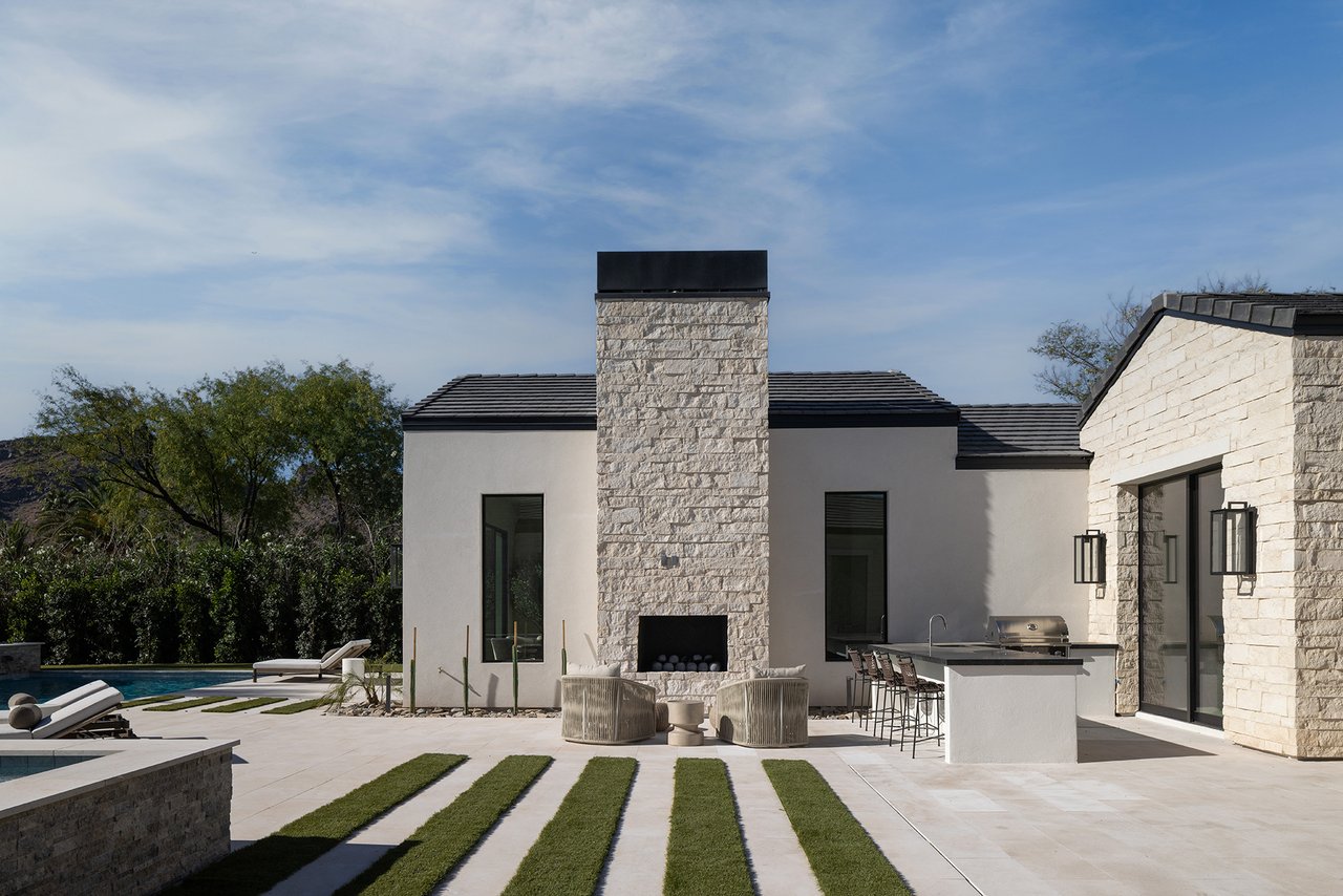 5717 E VIA LOS RANCHOS