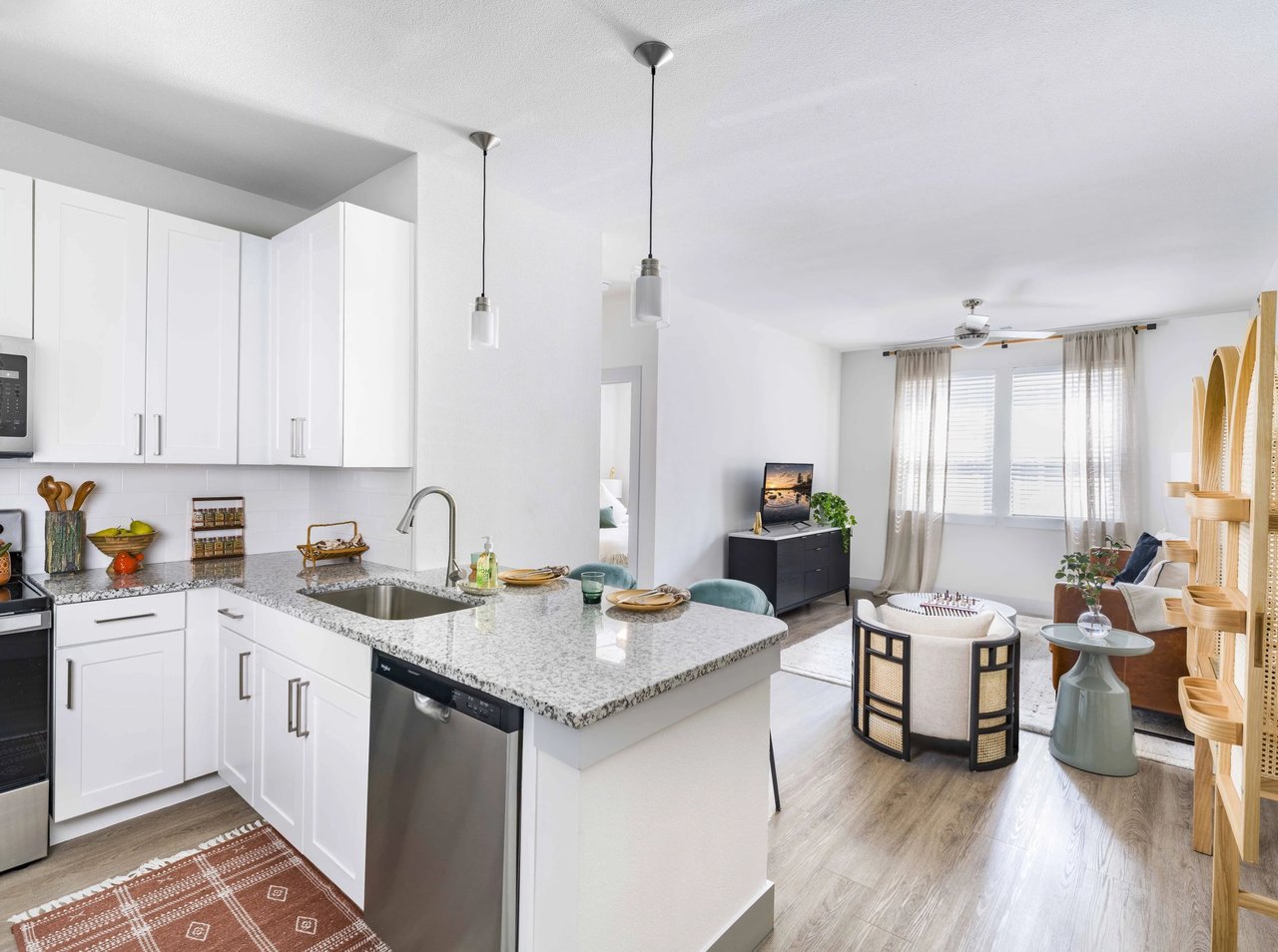 Beautiful 1/1 Georgetown living -ENJOY UP TO 3 MONTHS FREE + $2000!