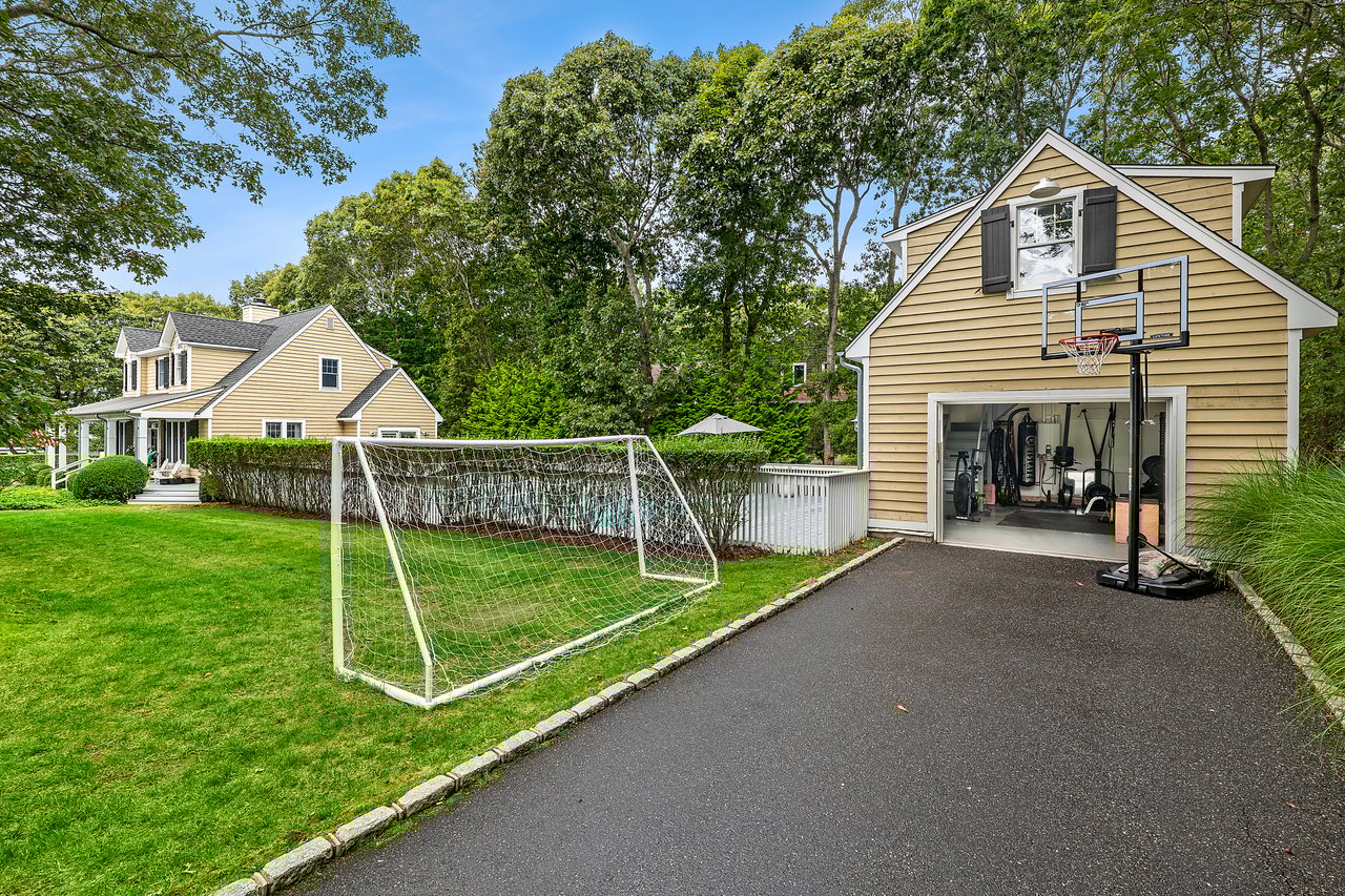 34 Dogwood Lane