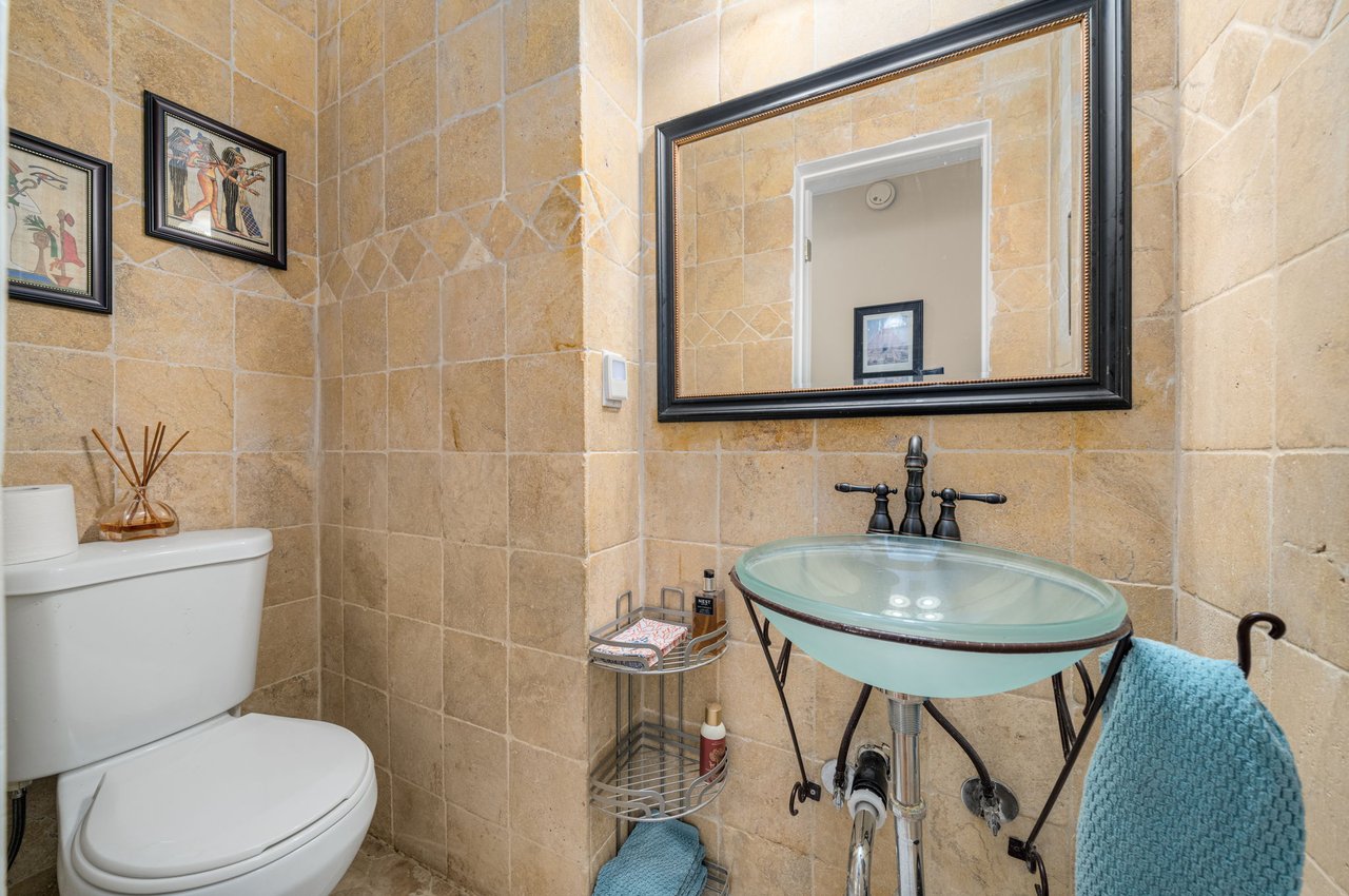 23001 Lita Pl, Woodland Hills, CA 91364