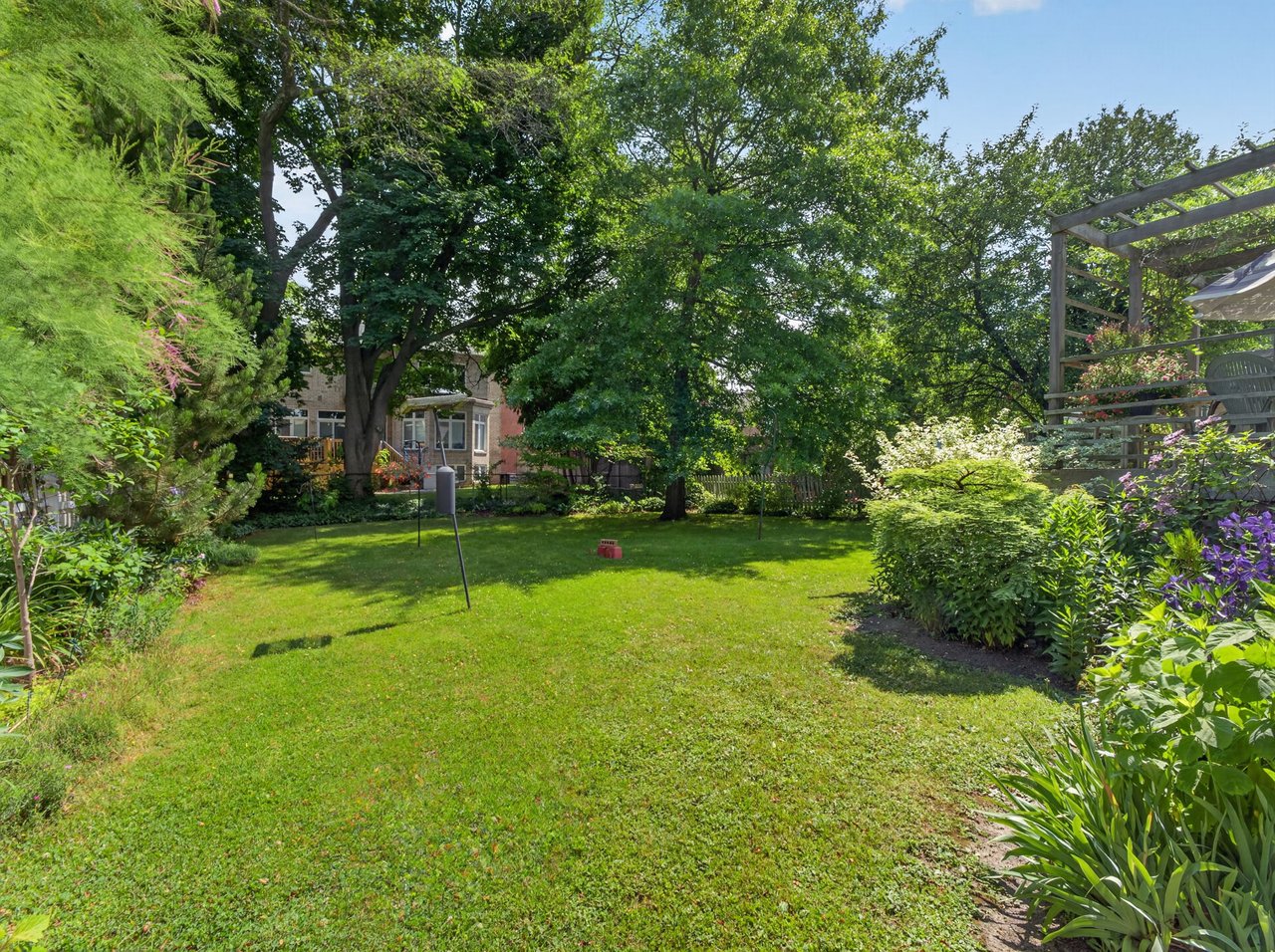 SOLD: Meticulously Maintained Residence