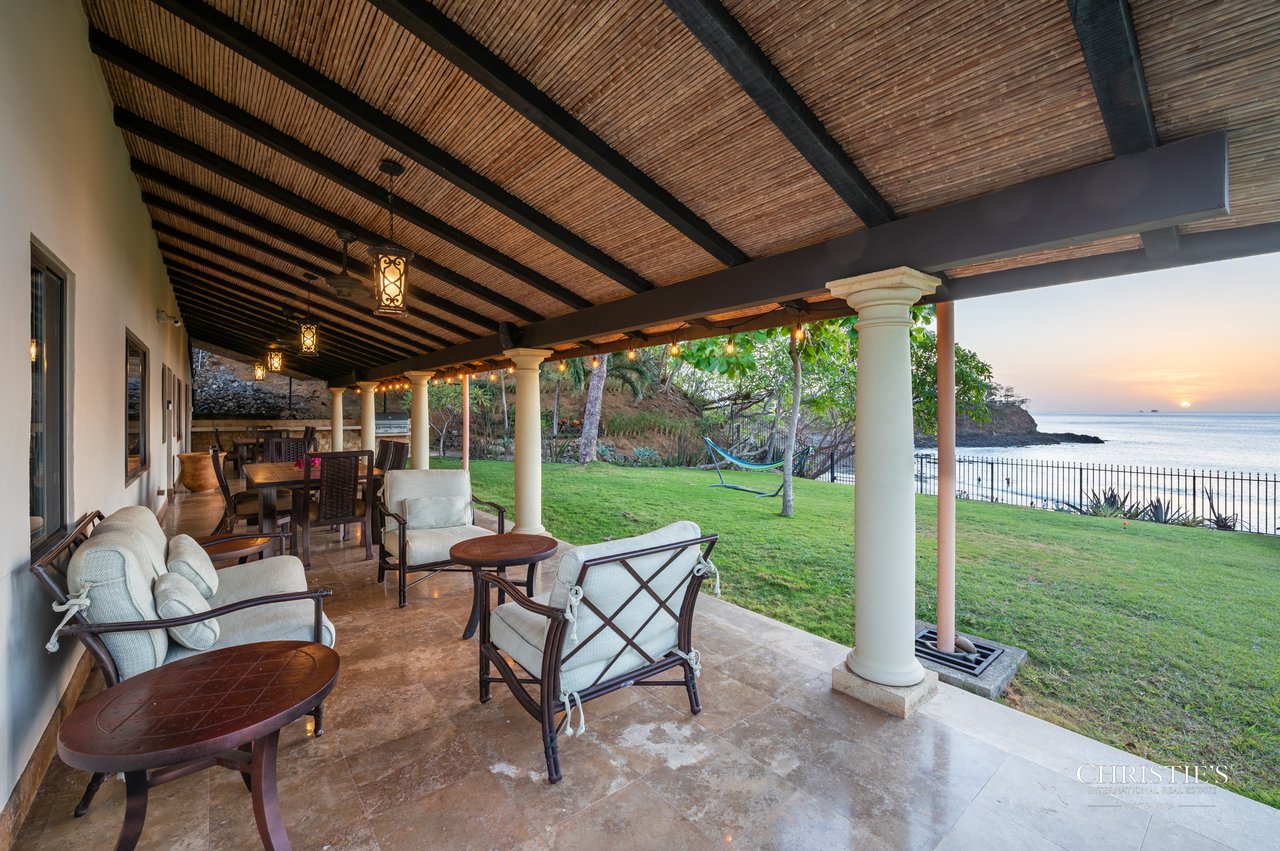 Casa Playa Bonita | Beachfront Luxury Estate in Playa Flamingo