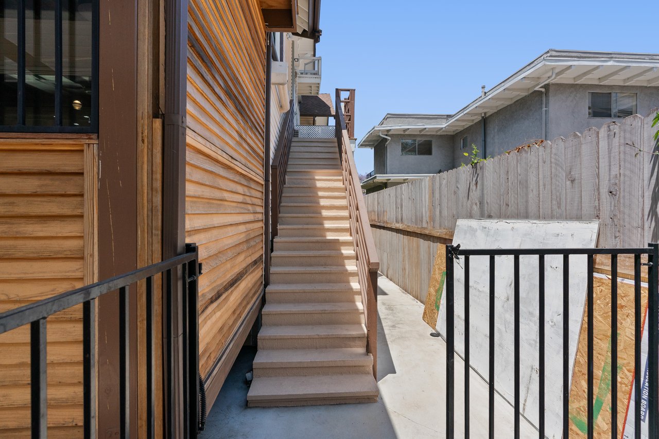 1810 Westmoreland Blvd, Los Angeles