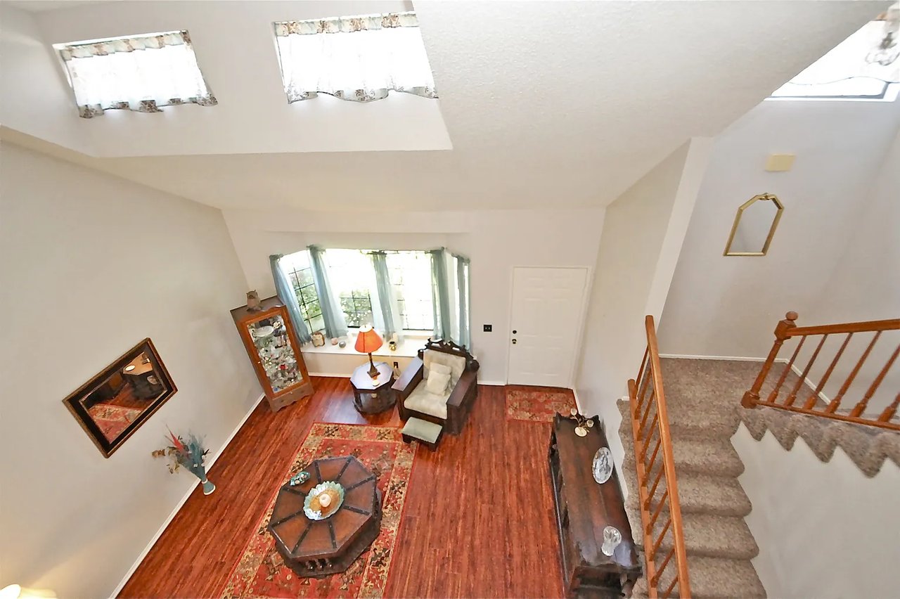6139 Aubrey Pl