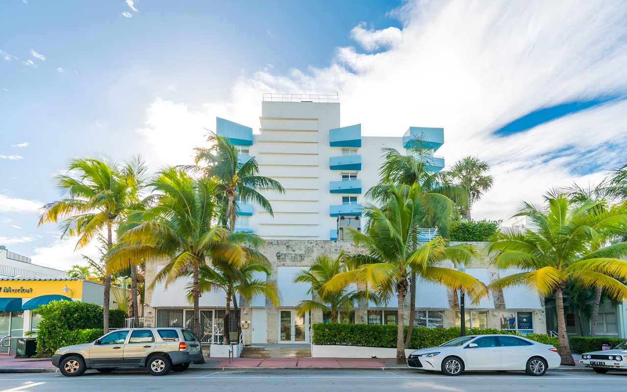 Luxury Sofi 3 Bedroom Lists at $1,675,000!