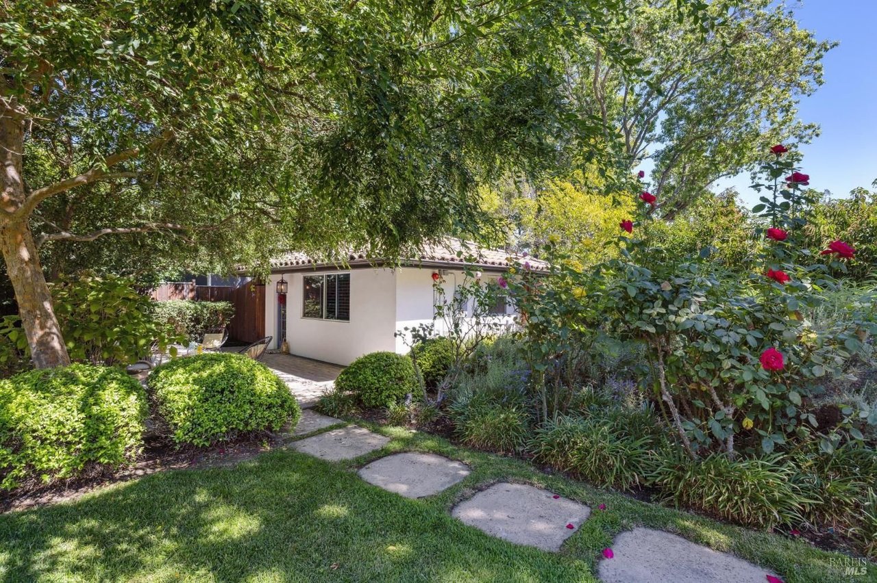 10 Tarry Rd