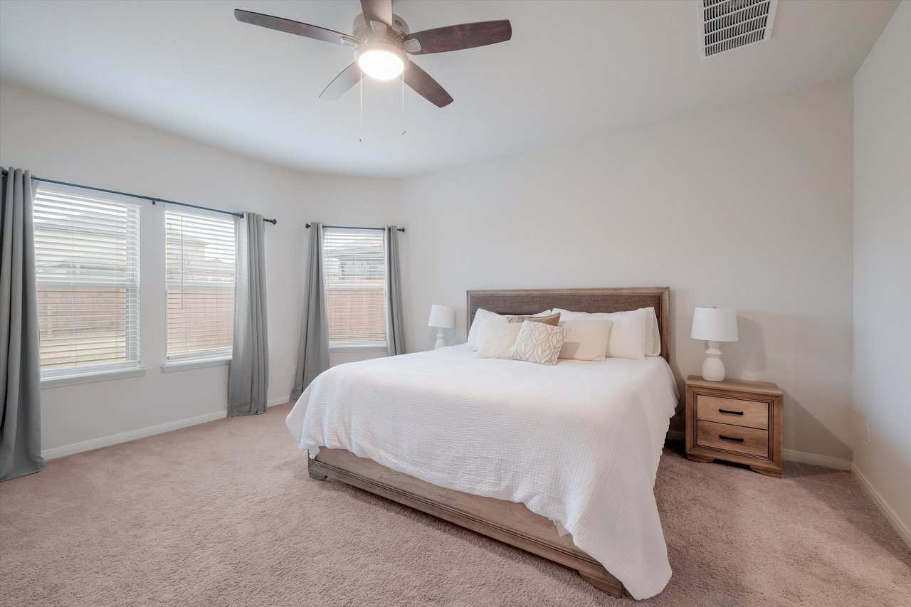 10227 Amaryllis Way