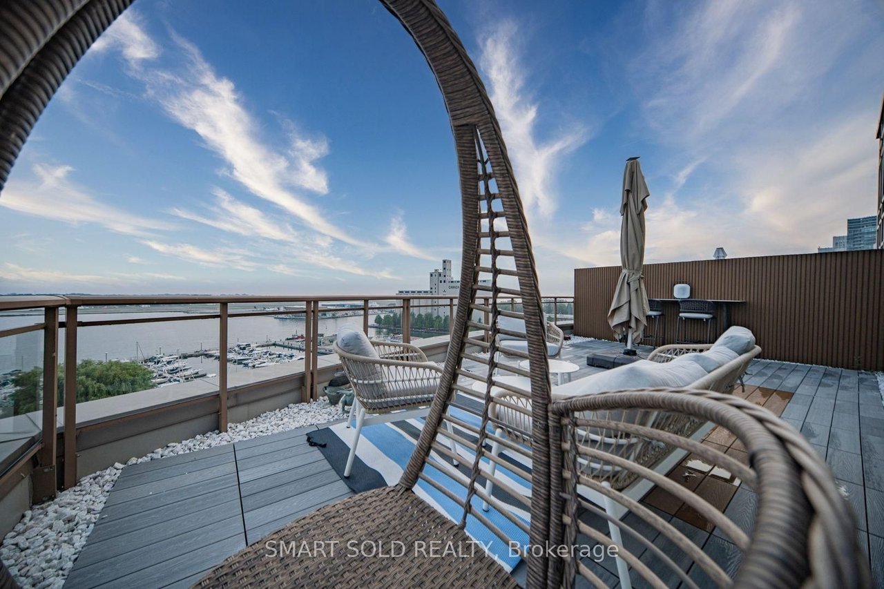 PRESTIGE AT 500 QUEENS QUAY WEST