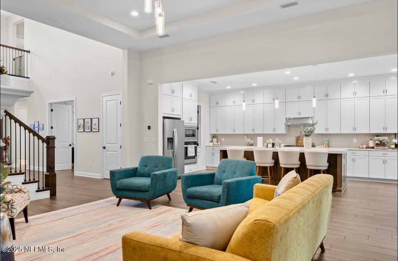 462 HILLENDALE Circle, St. Johns