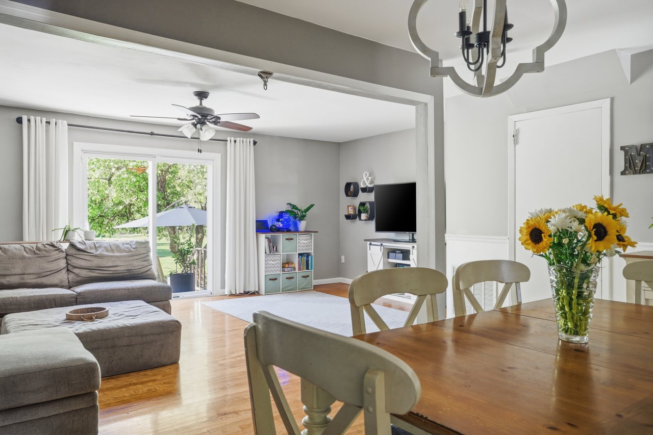 2401 Tudor Court