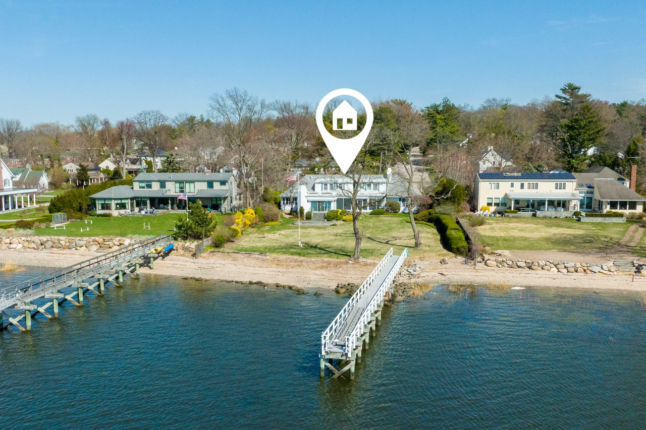 1 North Court, Bayview Colony, Port Washington