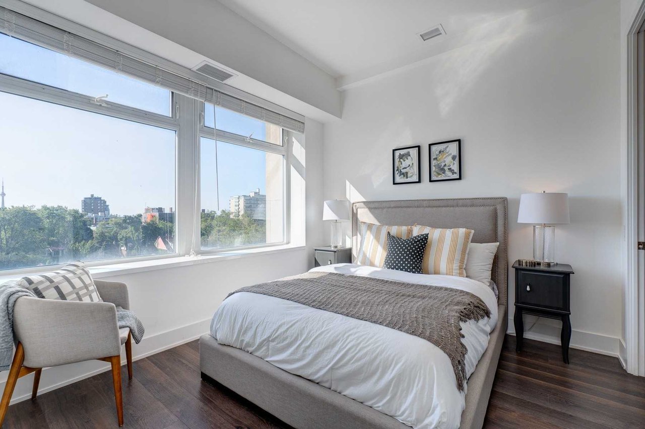 111 St. Clair Ave W, Ste 619