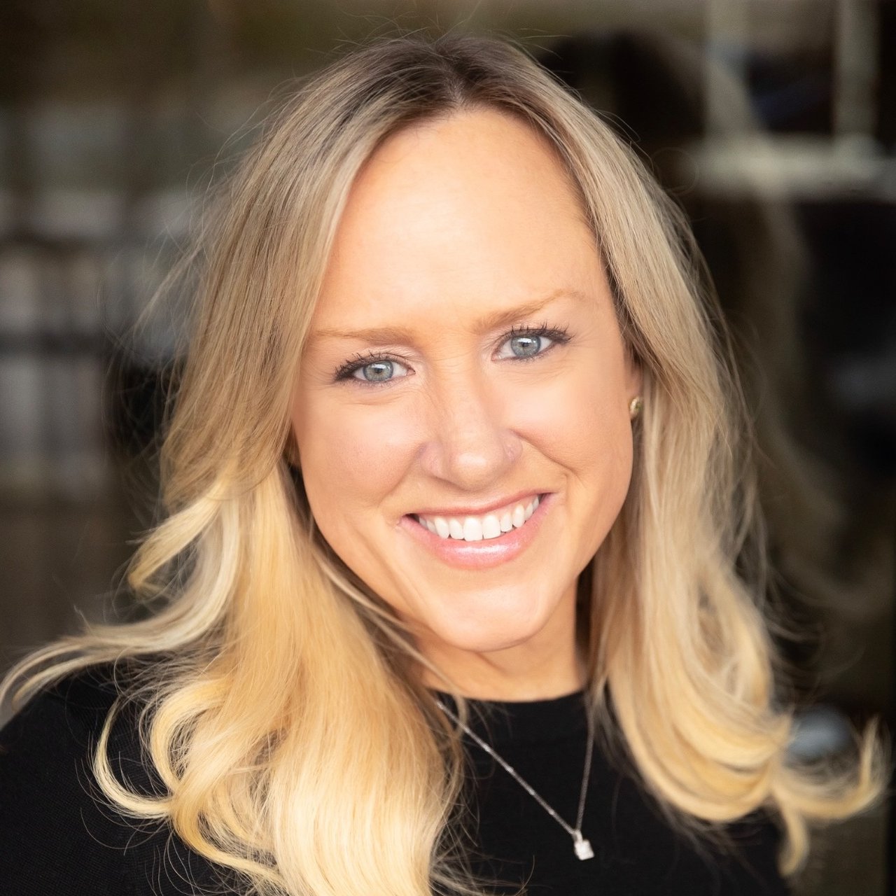 Lindsey L. Bush Aspen, CO Real Estate Agent Headshot