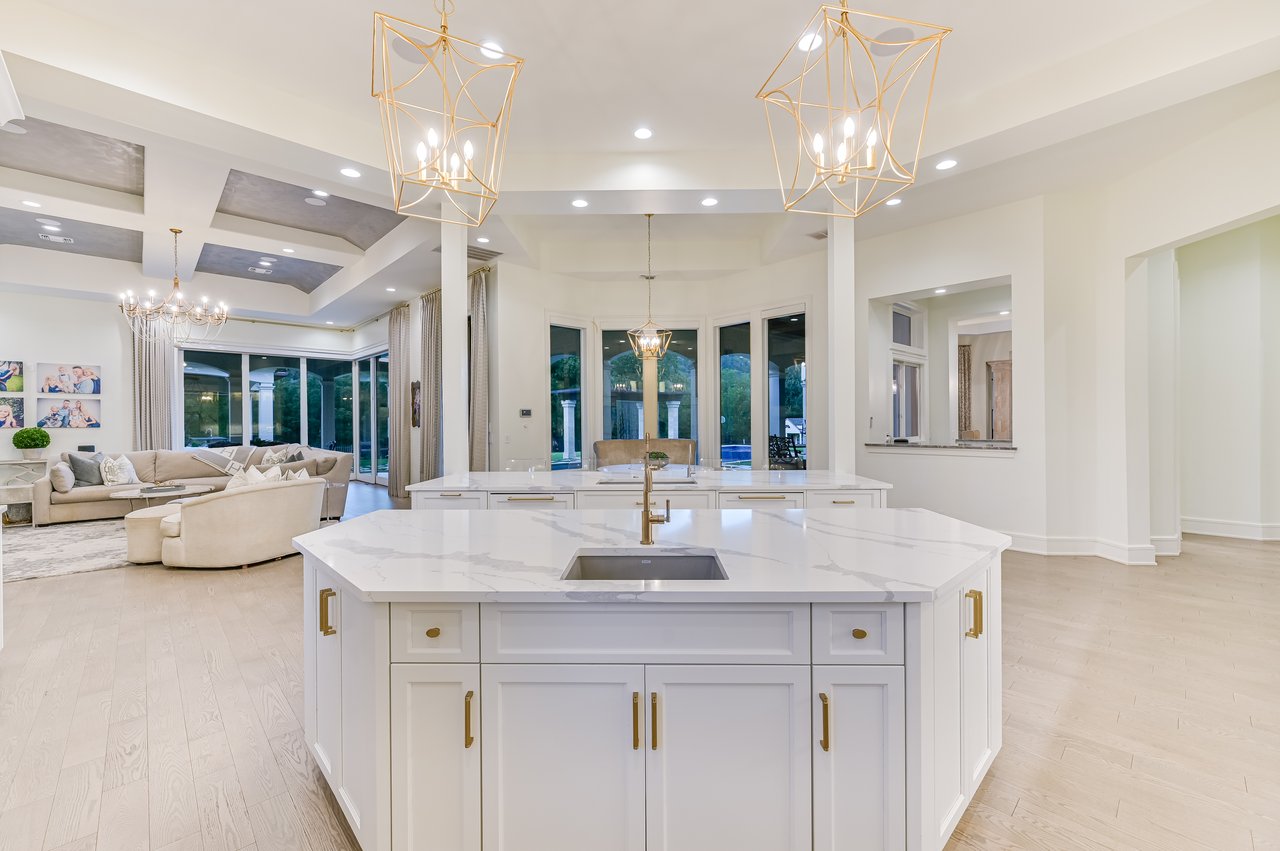 Extraordinary Lake Austin Compound