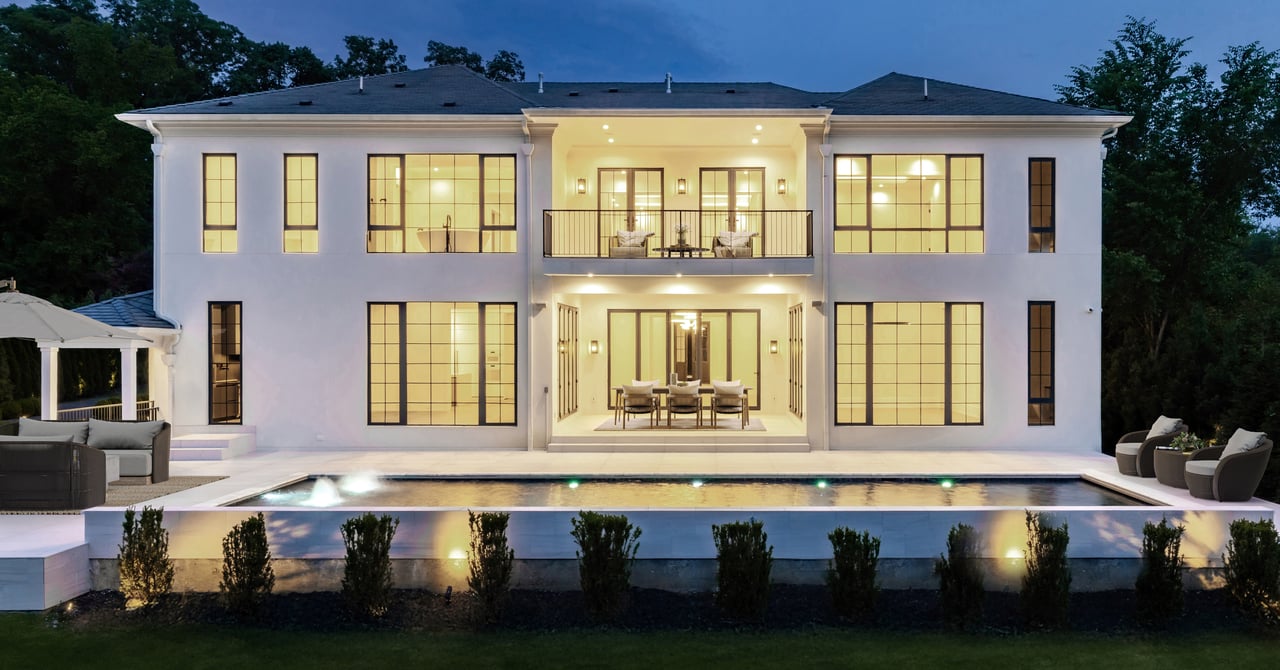 1102 Chain Bridge Road