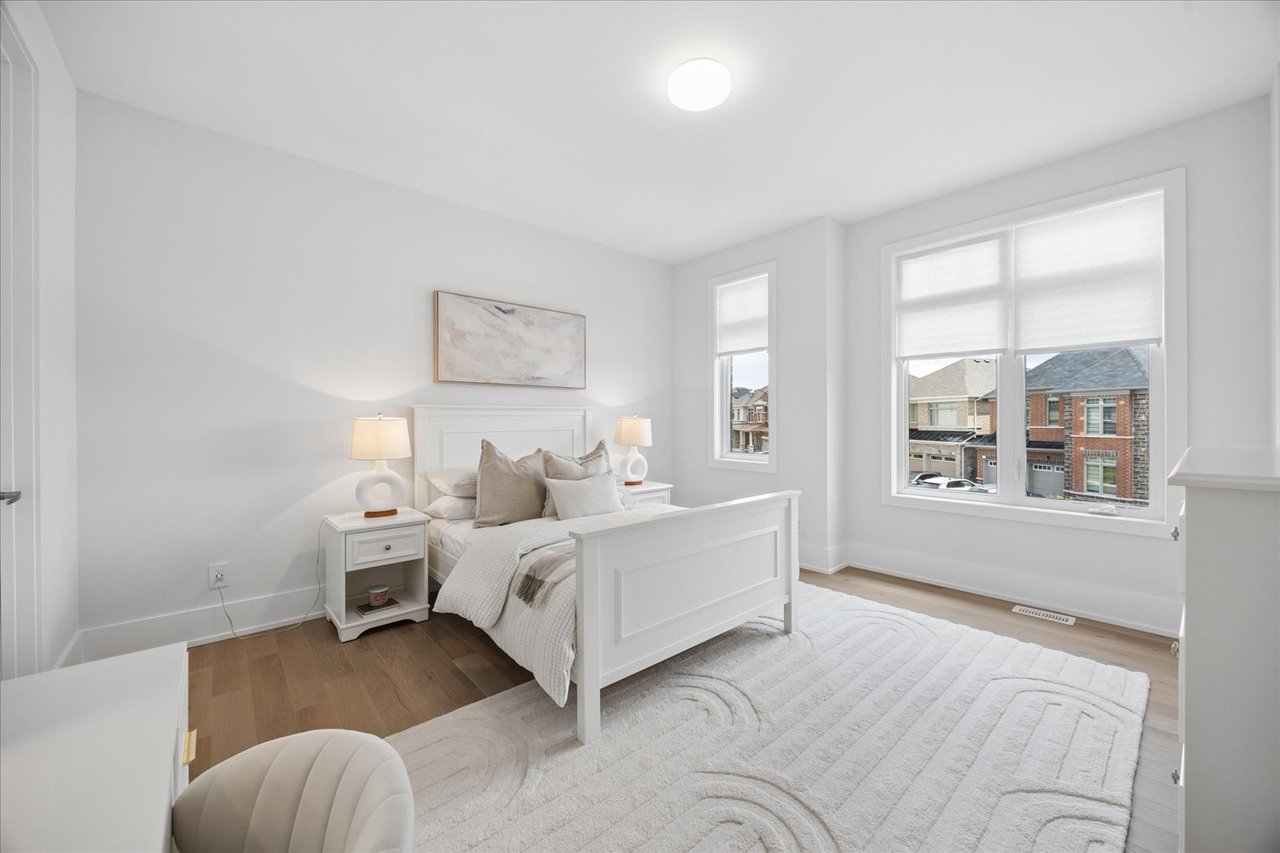 211 Busato Drive, Stouffville