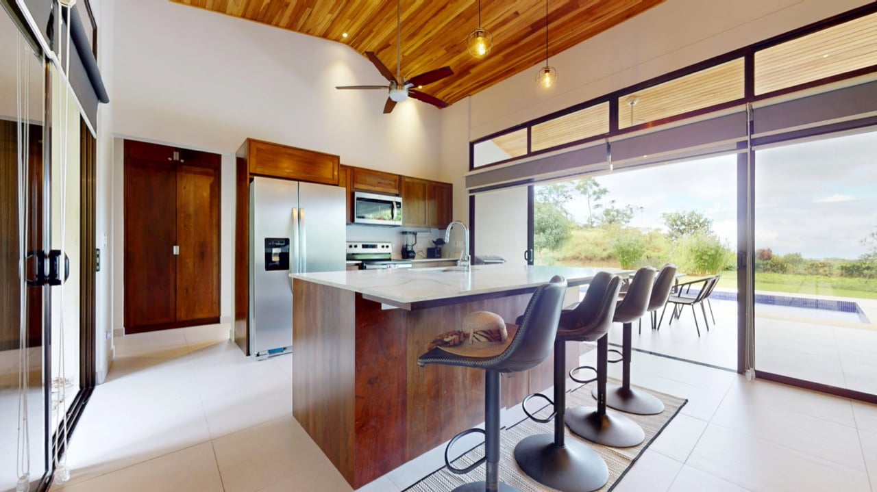 Tropical Turnkey Retreat in Gated Community