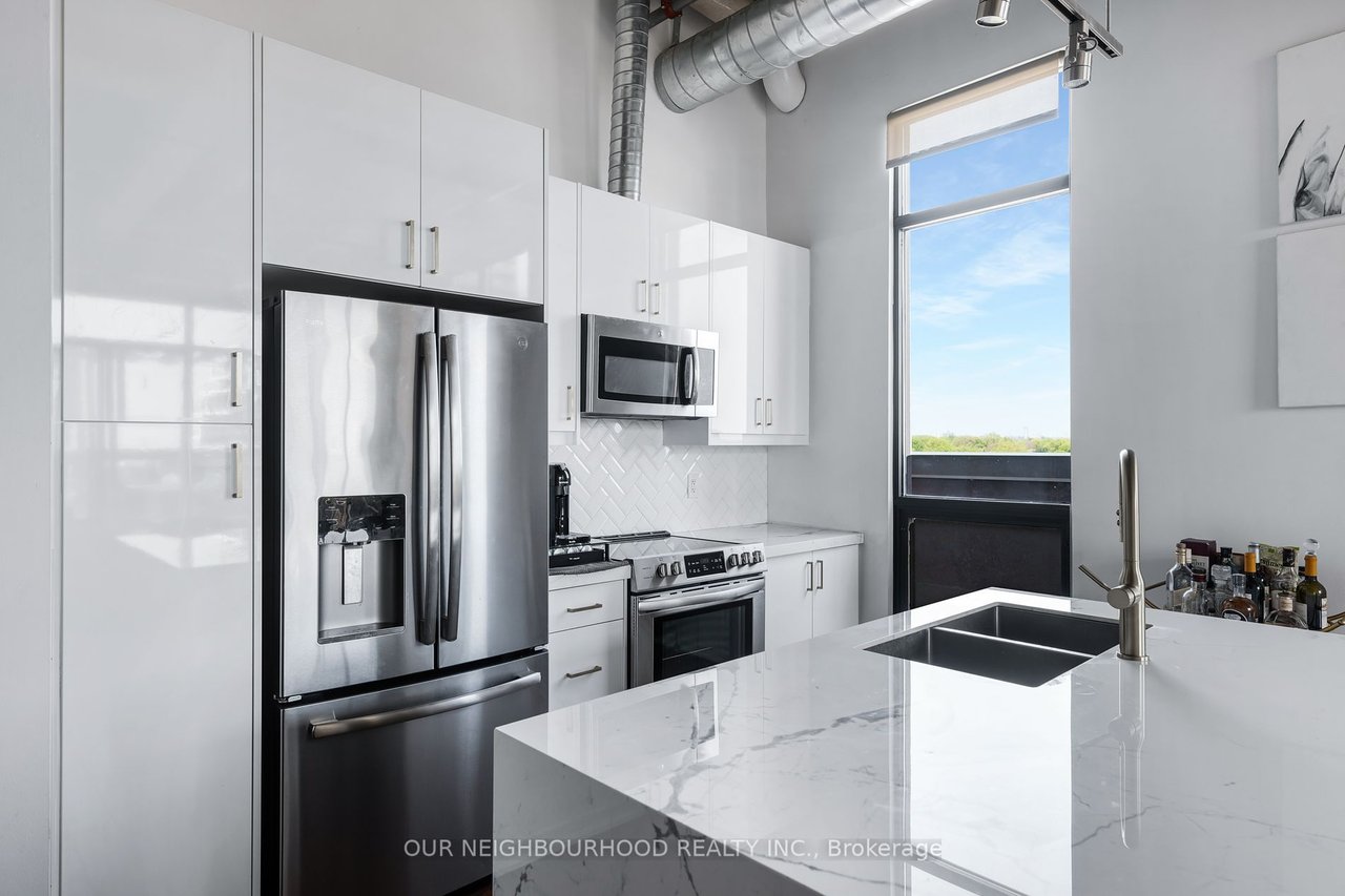 Regent Park Penthouse 