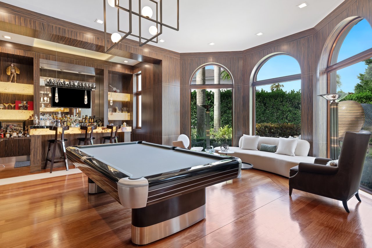 8808 Twin Lake Dr