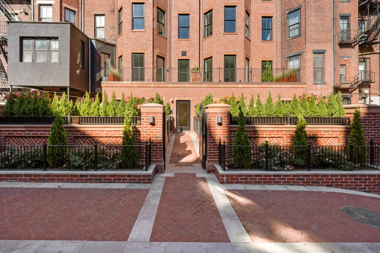260-262 Commonwealth Avenue # 1A