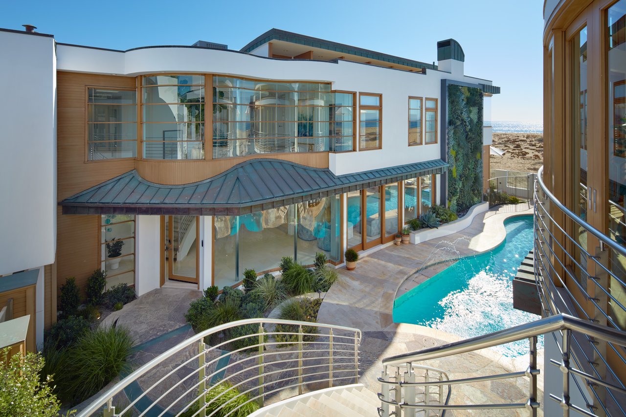 1510 E Oceanfront
